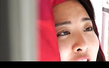 JAV セクシーな赤ずきんのコスチュームを着たセクシーな美女が大悪狼に犯される - ハロウィン・スペシャル