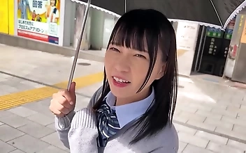 魅惑のソルティJAVスター、萌香の信じられないエロテクを紹介する。